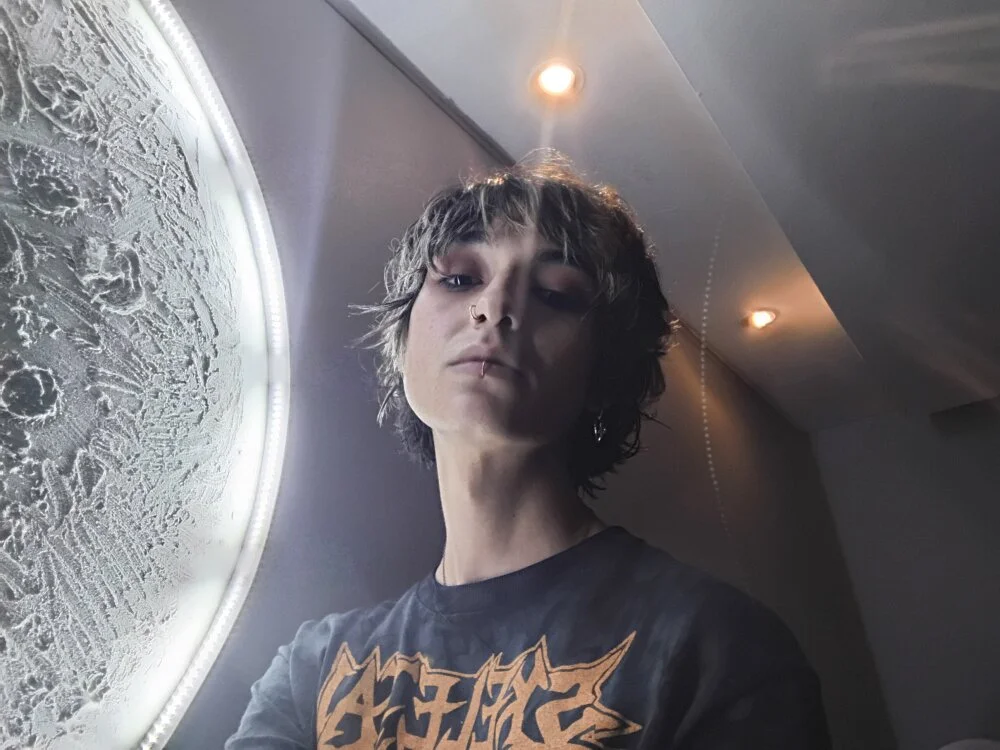 Avril_In_Chains' Offline XXX Chat