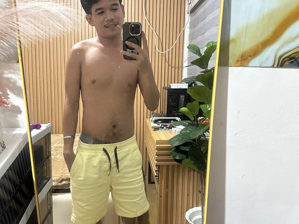 Asiancock21's Offline XXX Chat