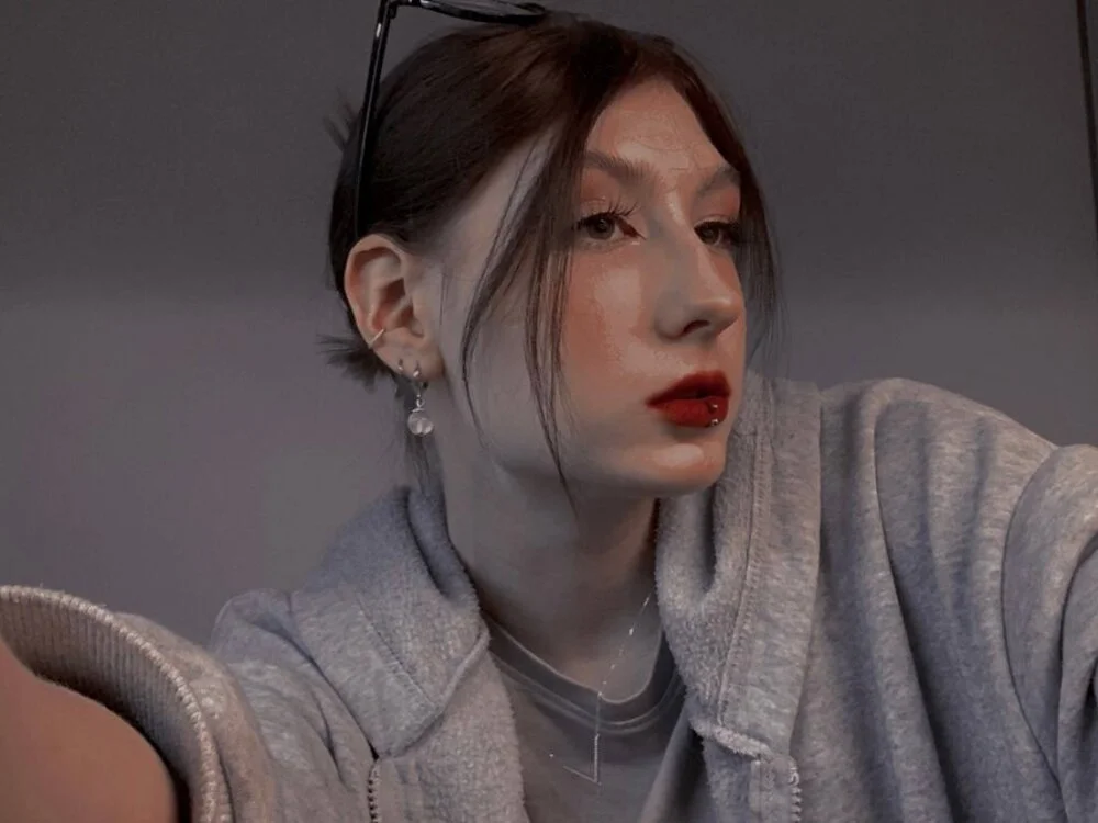 May_Yam's Offline XXX Chat