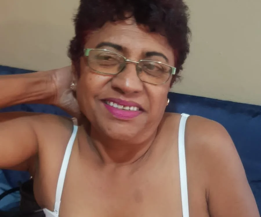 Indianredlily's Offline XXX Chat