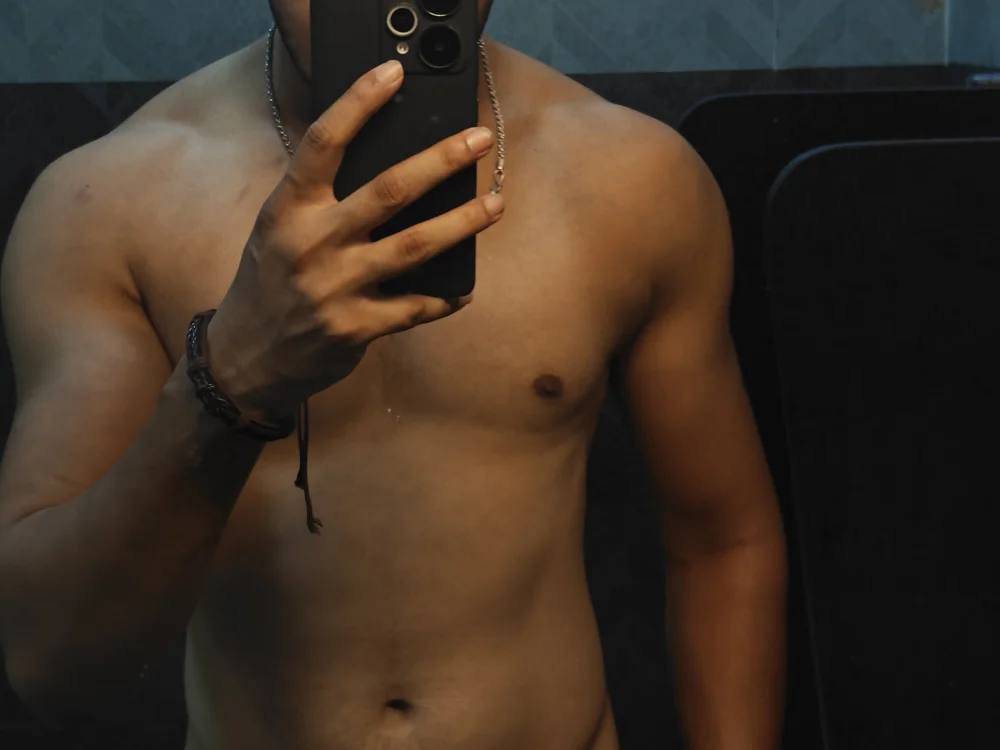 boy29horney01's most recent online preview