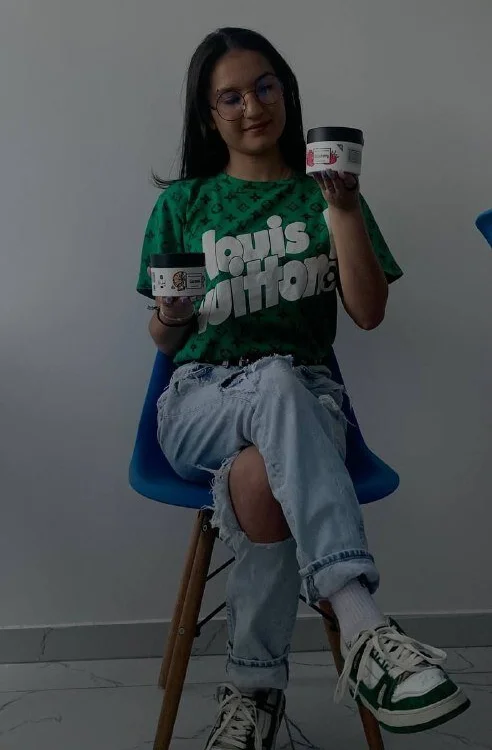 SusanGomezs' Offline Chat Room
