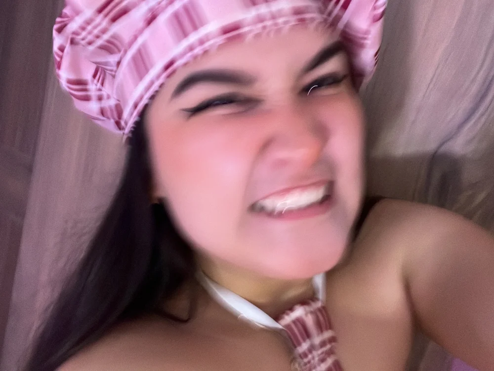 velvet_rosee_'s Offline XXX Chat