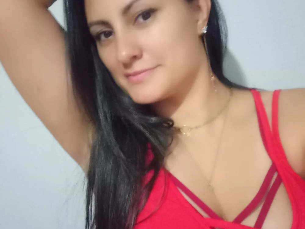 perla_morrison's Offline Chat Room