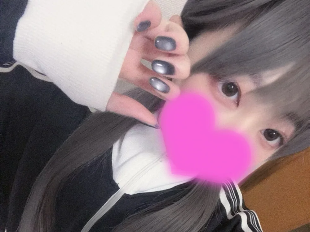 ekurea_chan_ offline chatrum