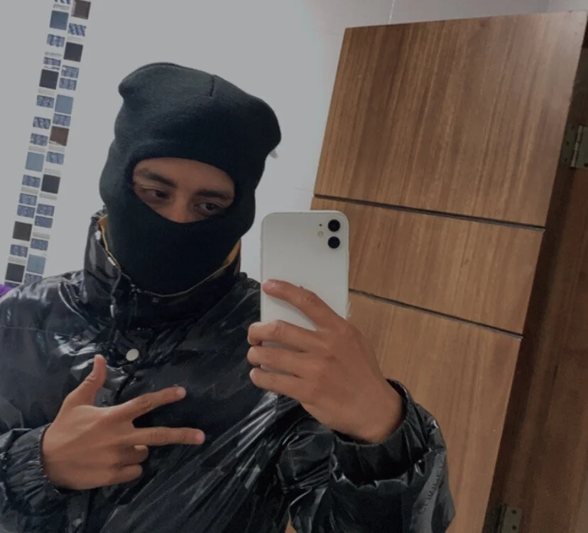 MonoIronman Adlı Modelin Çevrimdışı XXX Sohbeti