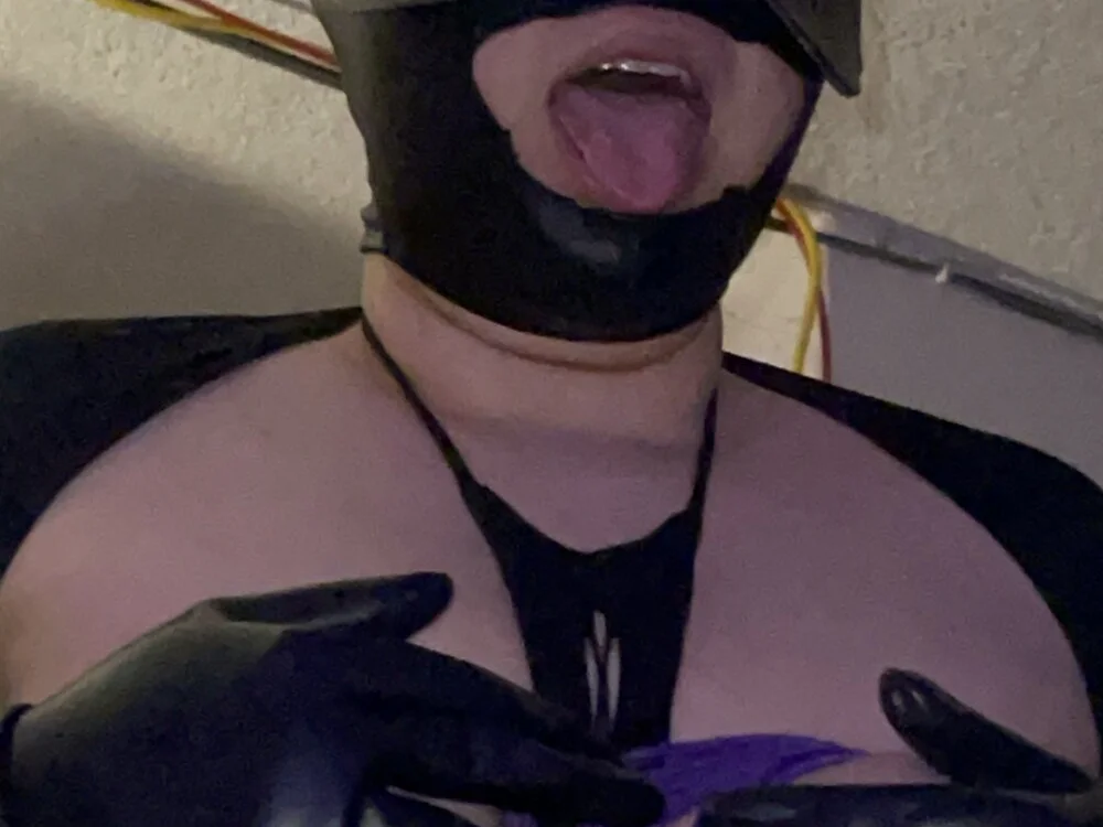 MasterandBabe's Offline XXX Chat