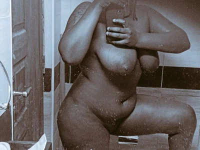 ebony-melly - romantic ebony