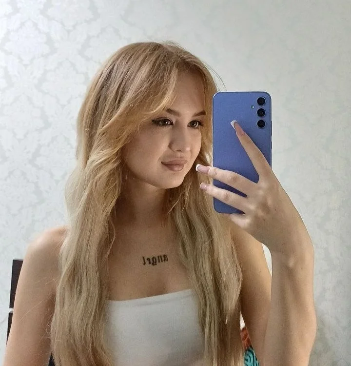 lilydolly's Offline Chat Room