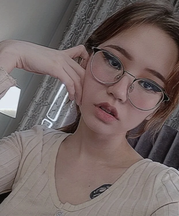 darling_nora's Offline XXX Chat