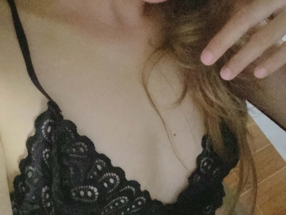 intimate143 Obrolan XXX Offline