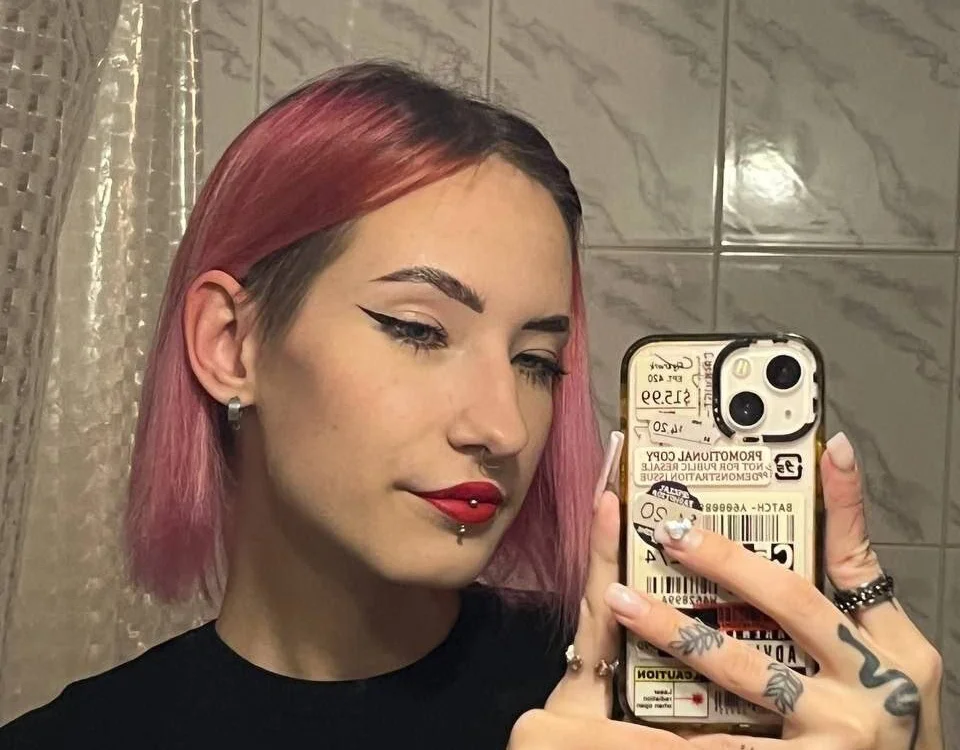 Kar1_na_ 離線 XXX 聊天