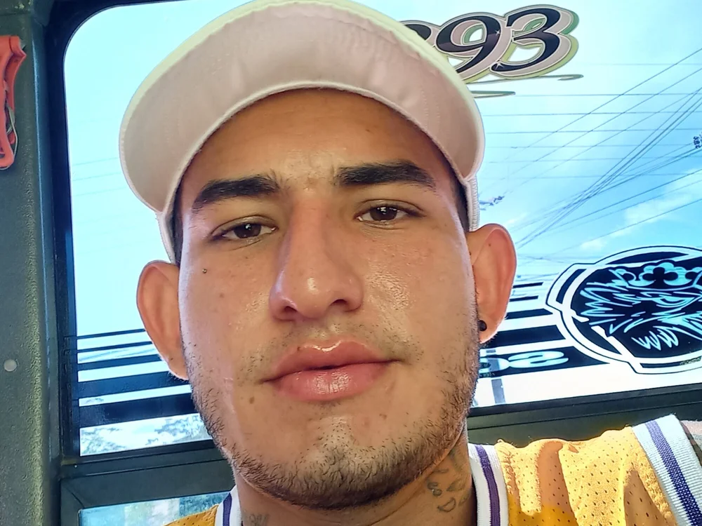 camiloperezhotn Offline XXX chat