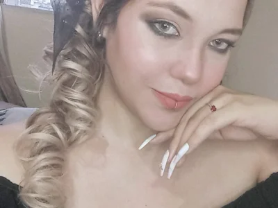 Lucy_diamond_ Female Twerkyoung Webcam Adult