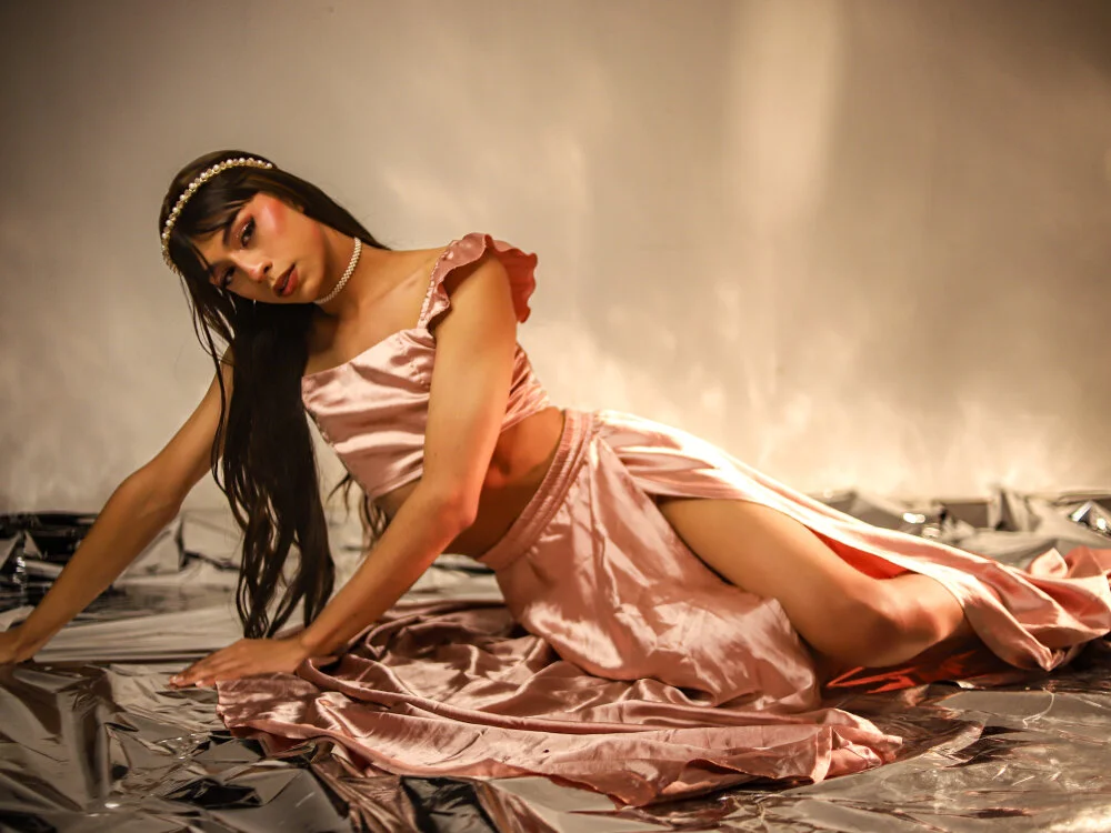 Ari_sunshine_ অফলাইন XXX চ্যাট