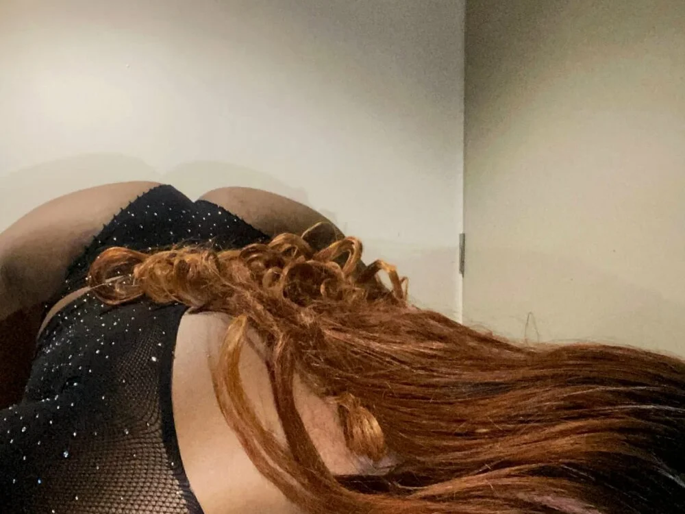 Luisa_Fernanda__ Offline XXX-chat