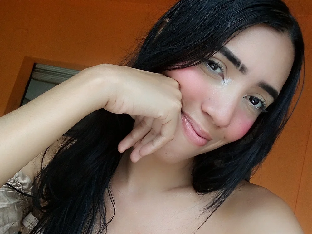 ห้องแชทออฟไลน์ของ Valentina0909