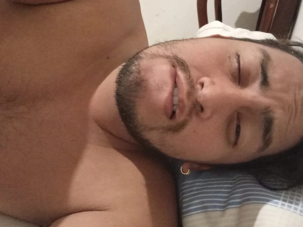 Minnie2013Mickey's Offline Chat Room