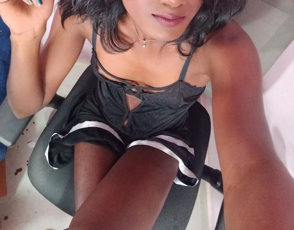 Kittyy13's Offline XXX Chat