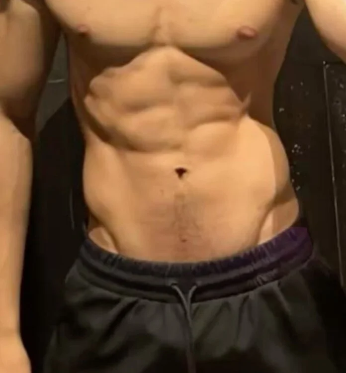 Lucas4292 offline XXX-chat