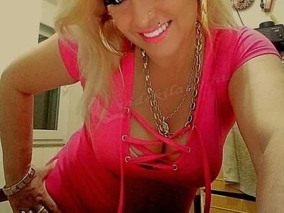 Profile thumbnail for Lina_123