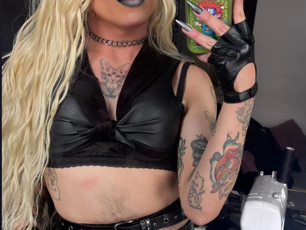 DanniHotBoy02 – Offline XXX chat