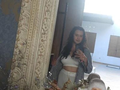 _ChloeRed - live cam model