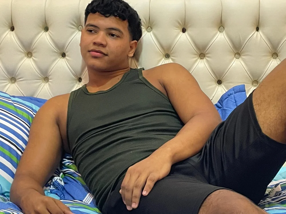 Jeens_Rodrick's Offline XXX Chat