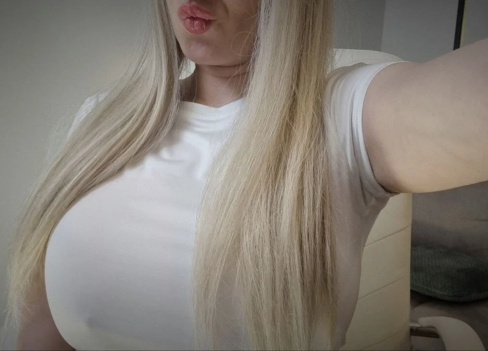 ElyssaVibe Chat XXX live