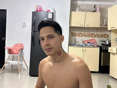 Harry_Slow Male Cheapprivates Free Webcam XXX