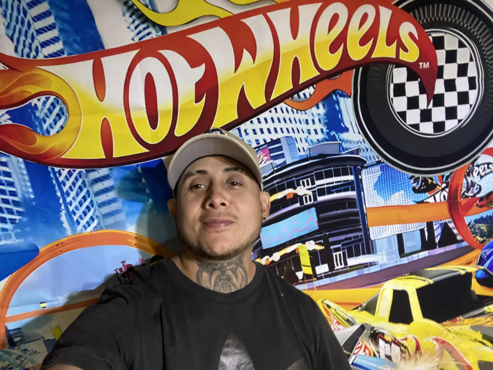 vicentevin's Offline Chat Room