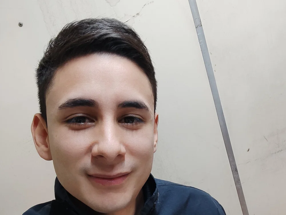 Offline chatovací místnost leeo10