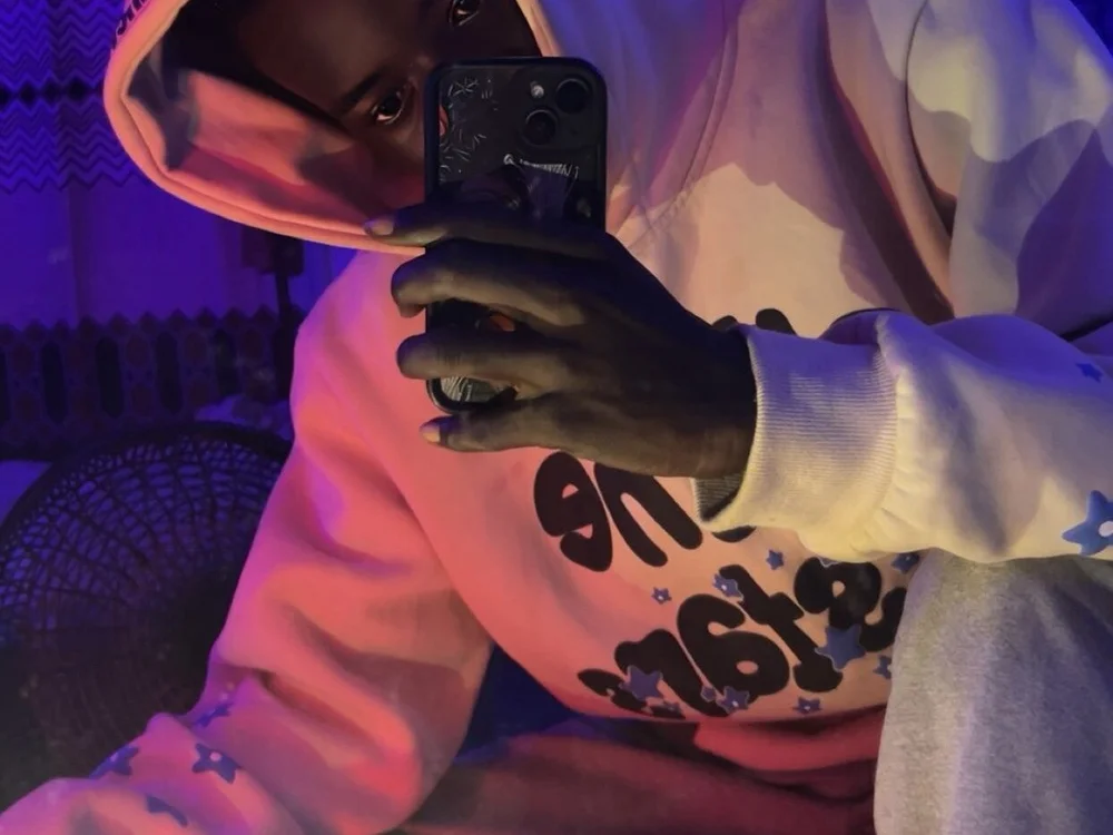 Lhommemasquer12's most recent online preview