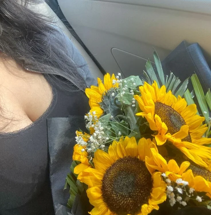 Hotness_tanu_81's Offline XXX Chat