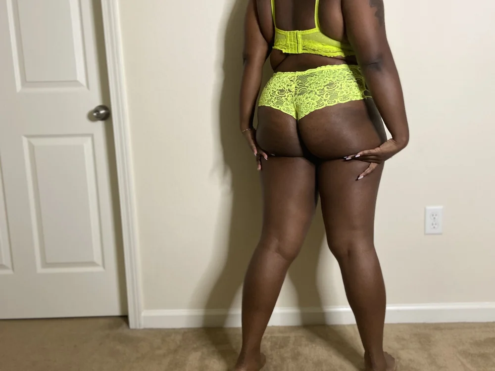 GorgeousGem11's Offline XXX Chat