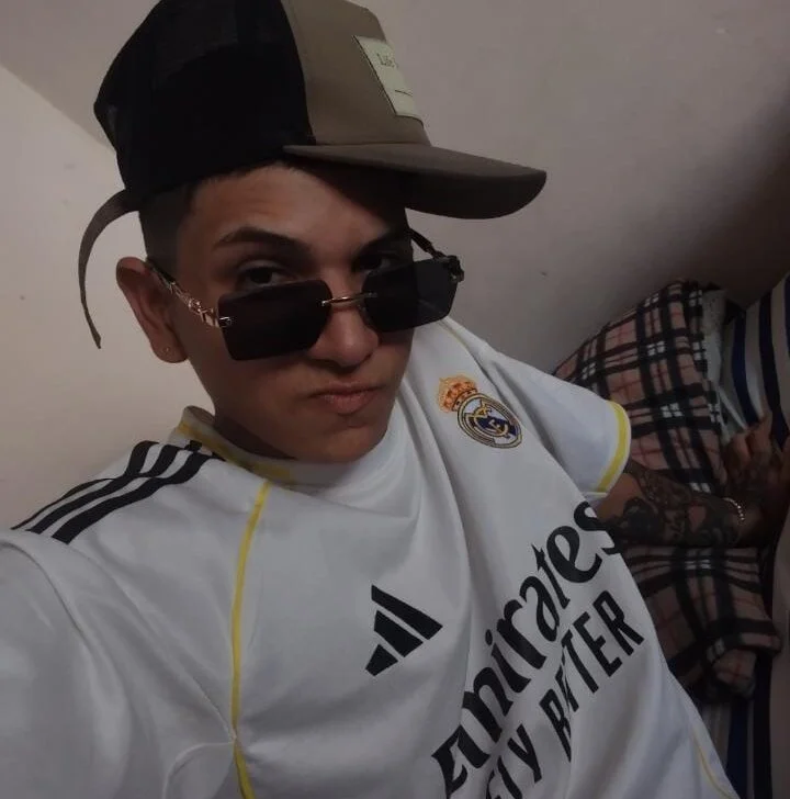 Black_diamondd_'s Offline XXX Chat