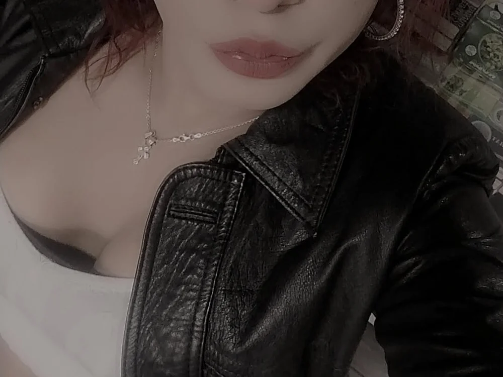 DAYANNZE's Offline XXX Chat