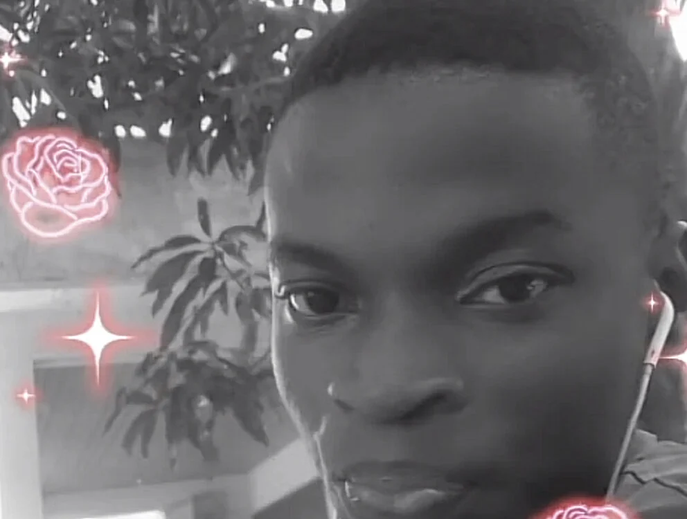 Love_oot335 离线XXX聊天