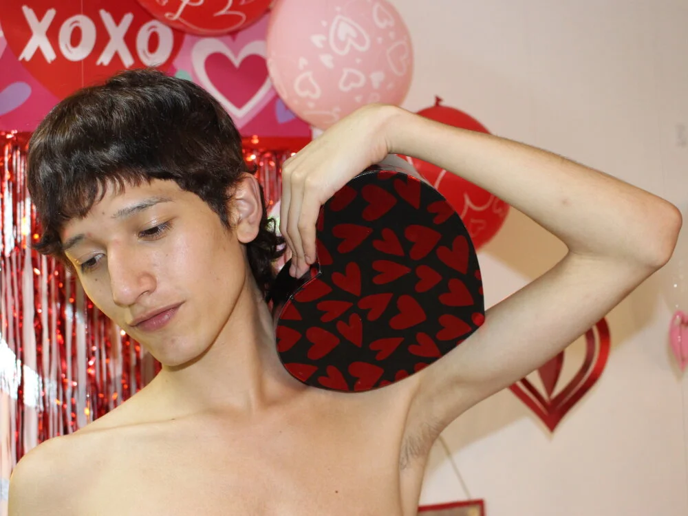 แชท XXX ออฟไลน์ของ Emo_Boy_