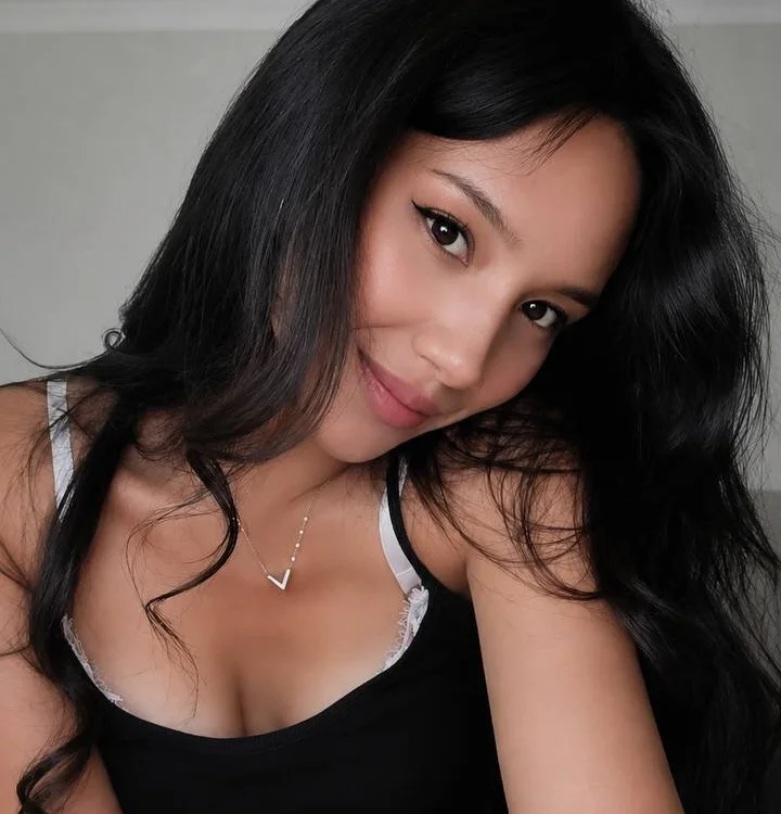 Czat XXX offline – jiina_kim