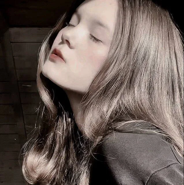 SheliaMarchi offline XXX-chat