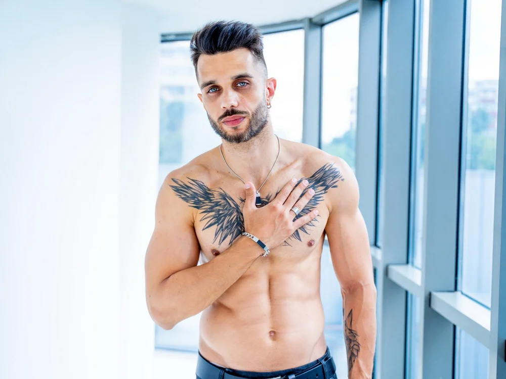 DannyKnox's Offline XXX Chat