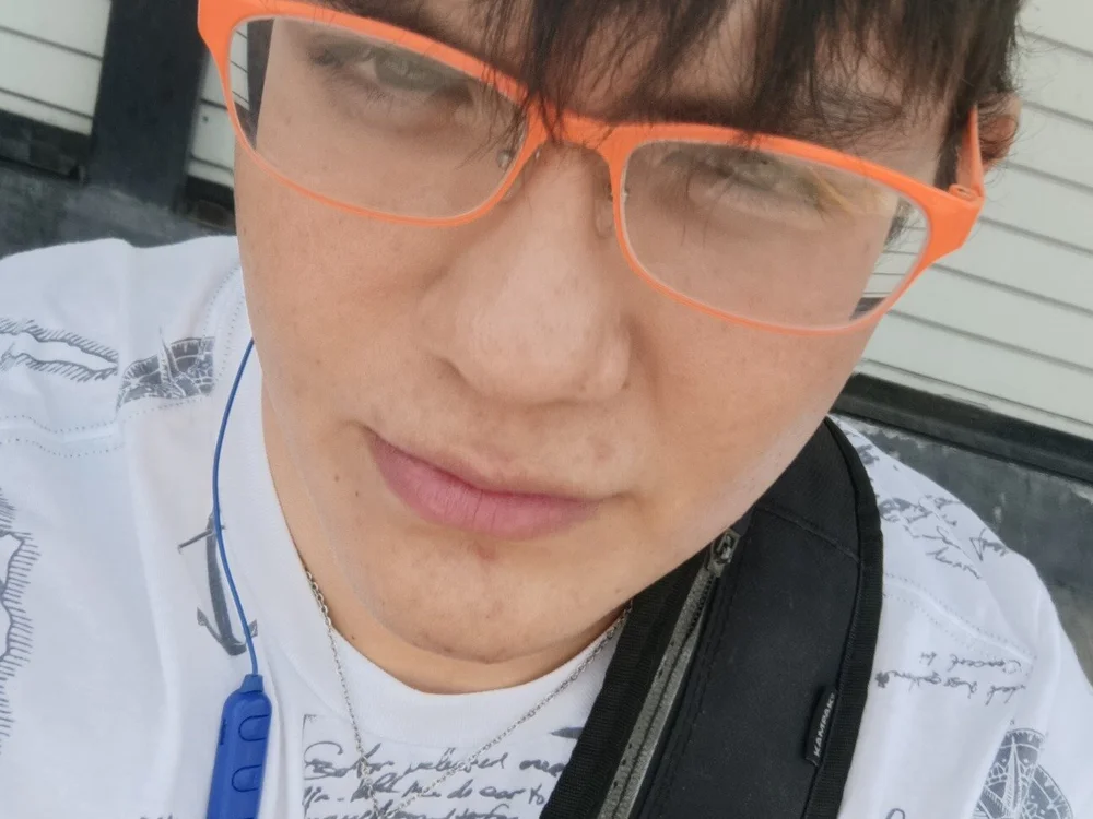 Offline chatovací místnost 19hot-