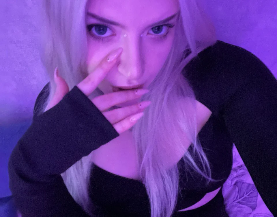 sonya_babe1's Offline Chat Room