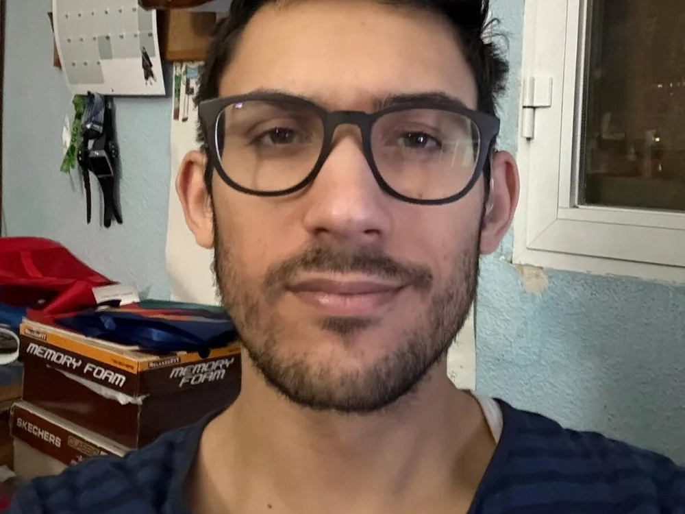 Luiskawaii25 Offline XXX-Chat