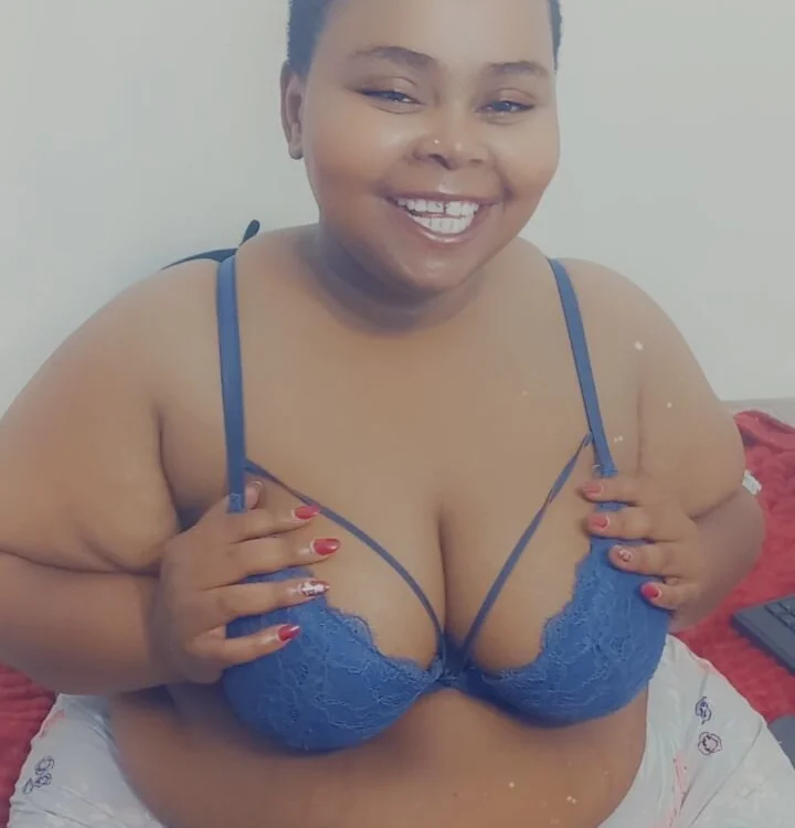 BustyKim9x's Offline XXX Chat