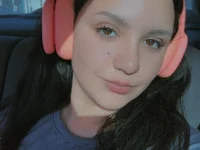 Sassy_G1rl's Offline Chat Room