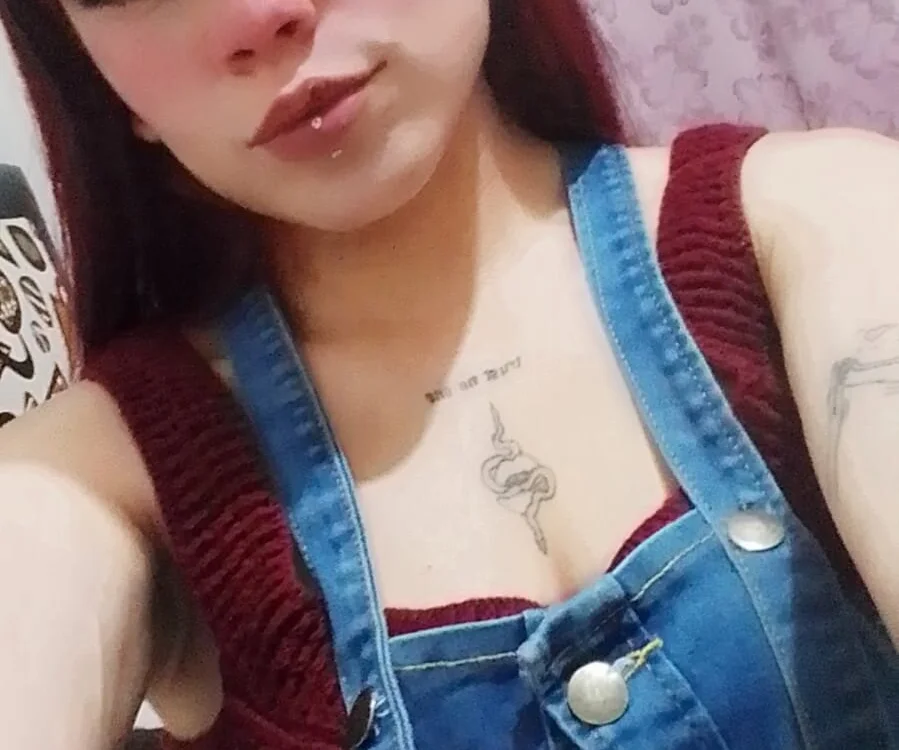 CherryPetite_ offline chatrum