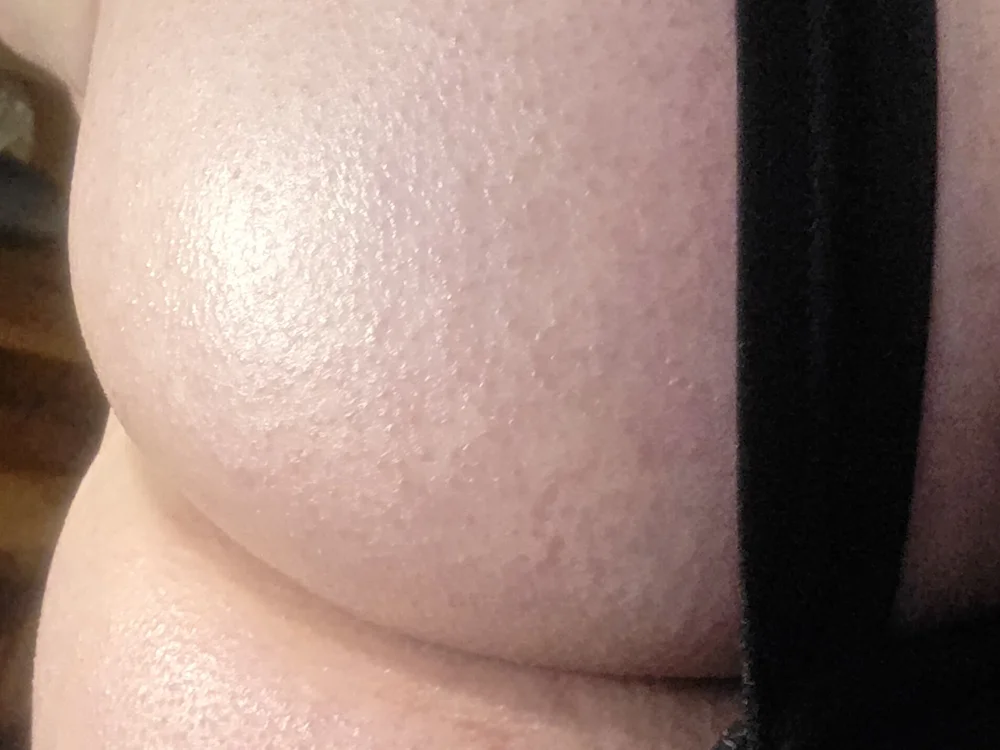 DLCheeks – Offline XXX chat