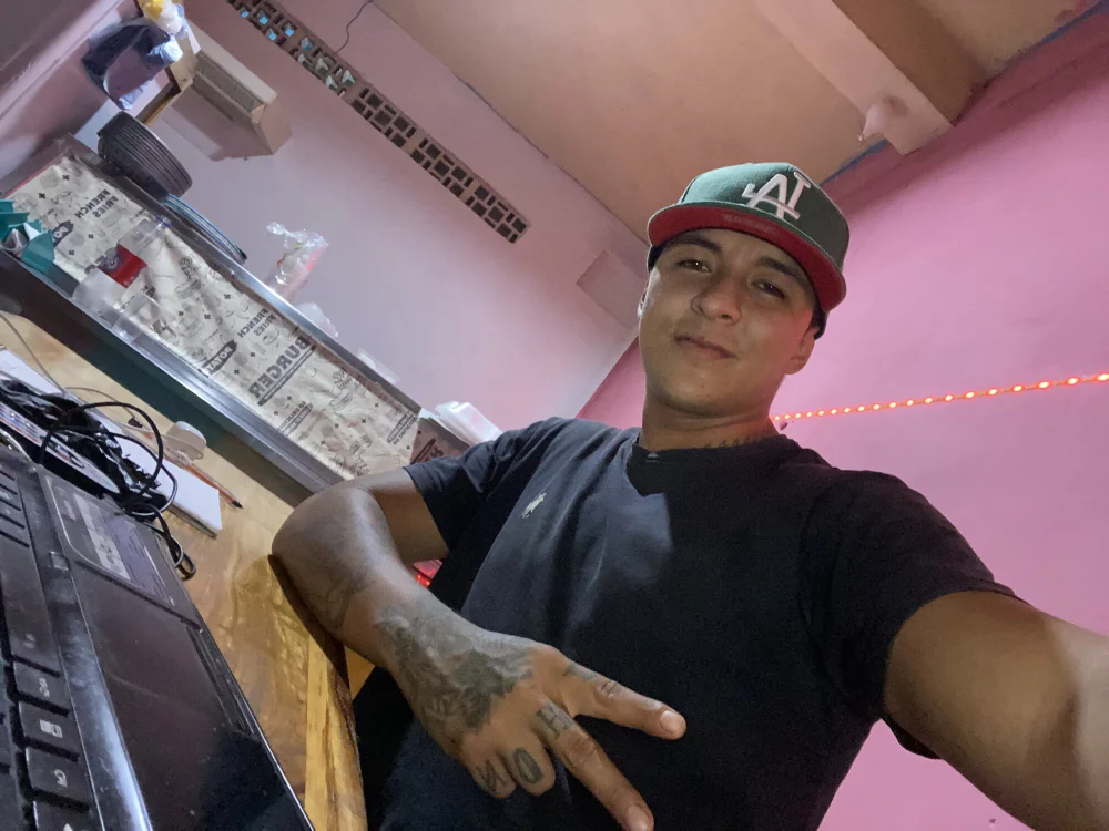 Shaddypretty's Offline XXX Chat